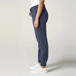 Pantalon de survêtement cargo ample pour femme à taille mi-haute élastique, 7 poches, style streetwear, respirant, en tissu éponge écologique - Product Image 4