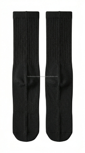 Chaussettes de sport noires pour femmes, en tricot uni, Spandex/Polyester/Coton, séchage rapide, écologiques, respirantes, avec revers. - Product Image 3