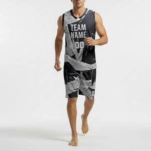 Ensemble de maillot de basket sublimé sans manches, maillot de club et short assorti avec design personnalisé, kit uniforme respirant - Product Image 3
