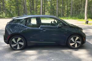 Motor de extensor de autonomía para <span class=keywords><strong>BMW</strong></span> <span class=keywords><strong>i3</strong></span> 2019 usado, color azul imperial metalizado. - Product Image 4