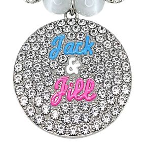 Bracelet extensible blanc perlé avec pendentif rond en cristal et accents en strass argentés, accessoire de mode pour femmes et jeunes filles - Product Image 6