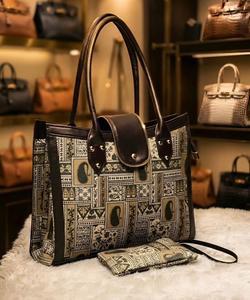 Bolso de Mano de Lujo con Diseño de Patchwork Heritage - Product Image 3