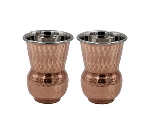 Verre à boire en cuivre fait main par un fabricant de confiance, finition rustique, durable, pour le bien-être ayurvédique, gobelet de stockage d'eau - Product Image 1