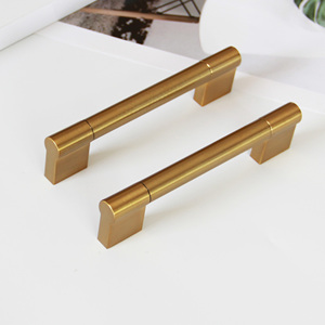 Manufacturer Price Brushed <b>Gold</b> Zinc Alloy Hardware Materials Cabinet Handle Minimalist <b>Pulls</b> for Kitchen Bathroom Furniture - Product Image 1