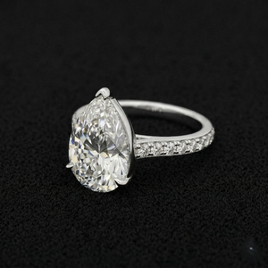Anillo de Diamantes de Platino de Alta Gama, Joyería Fina Elegante para Bodas, Fiestas y Ocasiones Especiales - Product Image 2
