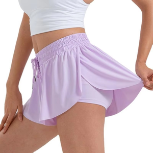 Shorts d'entraînement pour femmes en gros, personnalisables avec logo, taille haute, pour la gym et l'entraînement - Collection Outfitize International - Product Image 3