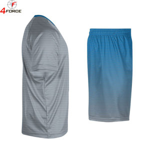 Uniformes de Fútbol Personalizados por Sublimación para Academias/Escuelas - Ropa Deportiva Ligera, Transpirable y de Secado Rápido - Product Image 4