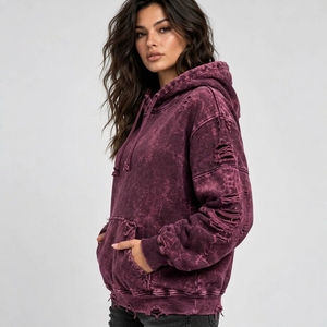 Venta al por mayor de sudaderas con capucha para mujer con efecto desgastado, colores lavados, tela cómoda y acabados únicos para uso privado. - Product Image 2
