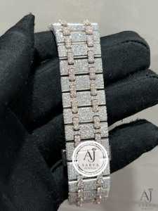 AARVA JEWELS Montre de luxe pour homme en acier inoxydable avec boîtier en moissanite, 40 mm, analogique, quartz, cristal saphir, bracelet de 20 mm, fermoir pliant - Product Image 3