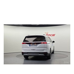 Kia Carnival de 9 Plazas, Diésel, Automático, Interior de Cuero, Estándar de Emisiones Euro V - Product Image 4