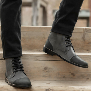 Botas de cuero genuino grises y negras para hombre, elegantes y formales, de alta calidad, con logotipo personalizado, suela de goma con tachuelas, venta al por mayor, OEM. - Product Image 6
