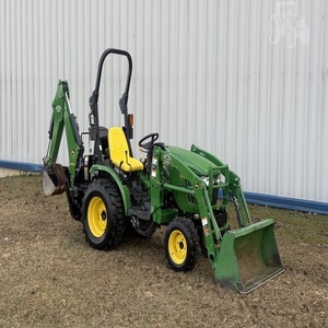 Tractor John Deere 2025R con Retroexcavadora de 8HP, Tipo de Rueda, para Uso Agrícola, Usado, Motor y Rodamientos en Buen Estado - Product Image 6