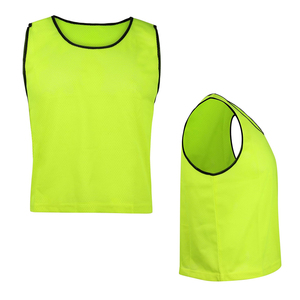 Chaleco de entrenamiento de fútbol de malla, fabricado por un fabricante profesional, 100% poliéster, transpirable, petos de entrenamiento deportivo para hombre - Product Image 1