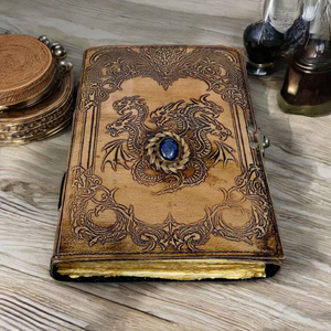 Diario de Cuero con Grabado de Dragón Hecho a Mano |   Cuaderno Grimoire de Piedras Preciosas |   Diario de hechizos de fantasía vintage - Product Image 6