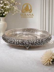 Elegante Urli de Latón para Diwali, Decoración Artesanal de Latón para Mesa, Ceremonia Religiosa, Festival del Hogar, También para Regalo - Product Image 6