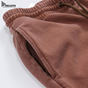Pantalon de survêtement premium pour homme effet délavé – Joggers en molleton 100 % coton très usé avec impression sérigraphiée - Product Image 6