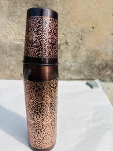 Bouteille en cuivre pur, bouteille en cuivre ayurvédique, bouteille en cuivre gravée, bouteille d'eau en cuivre martelé, bouteille en cuivre avec verre - Product Image 3