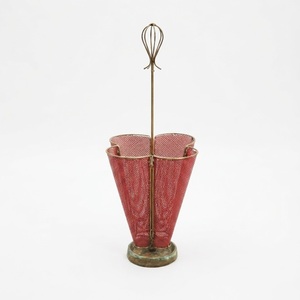 Porte-parapluies en métal perforé rouge de style moderne du milieu du siècle, élégant, en laiton et maille, support d'entrée rétro décoratif - Product Image 1