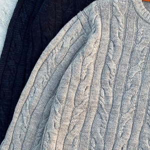 Fabricant et grossiste de pulls en tricot pour hommes, sur mesure, OEM, ODM, en coton, col rond, tricot torsadé - Product Image 3