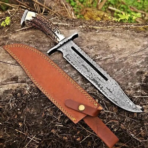 Couteaux de chasse Bowie en acier Damas faits à la main, personnalisés OEM/ODM, avec lame pointue et étui en cuir – Vente en gros - Product Image 1