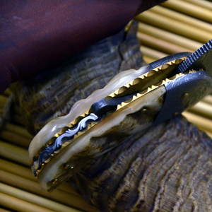 Couteau de chasse impérial en acier Damas, lame pied-de-mouche, manche en corne, OEM disponible - Product Image 2