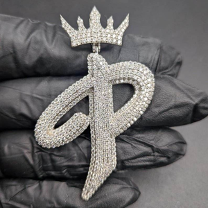 Pendentif Couronne Initiale en Moissanite, Bijou de Luxe Hip Hop Iced Out, Collier Personnalisé avec Lettre pour Homme - Product Image 1
