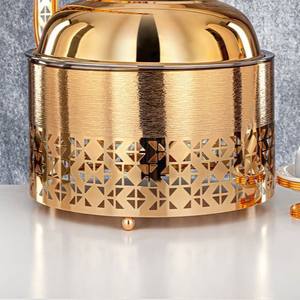 Plat de service rond de luxe en acier inoxydable doré, chauffe-plats de buffet avec base découpée au laser et couvercle suspendu pour mariage au Moyen-Orient - Product Image 4