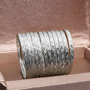 Bracelets en argent plaqué en gros, bracelets tendance, bracelets en laiton plaqué argent, bracelets en argent personnalisés, bracelets en argent traditionnels - Product Image 1