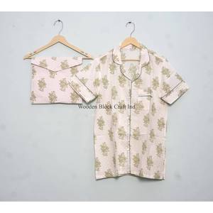 Hermoso y elegante conjunto de pijama corto de algodón hecho a mano en India, con estampado digital vintage, suave, para dormir, para mujer, primavera-verano - Product Image 4