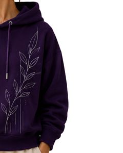 Sudadera con capucha morada extragrande para mujer, con estampado gráfico de hojas personalizado, de algodón y felpa, estilo casual urbano con hombros caídos - Product Image 4