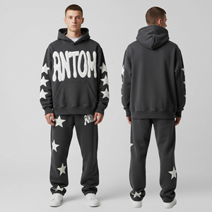 Ensemble de survêtement deux pièces pour homme, couleur unie, avec logo personnalisé, comprenant un pantalon de jogging basique évasé et un sweat à capuche court, style streetwear - Product Image 2