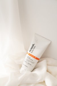Espuma Facial Acssak Acne Clear 120ml con Ácido Salicílico y Extracto de Centella Asiática, Ligeramente Ácida para Piel Propensa al Acné - Product Image 6
