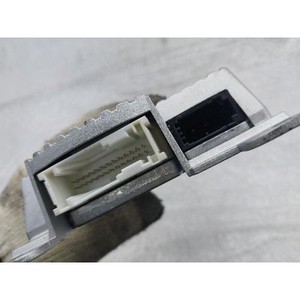 ECU และโมดูลคอมพิวเตอร์มือสองสำหรับรถยนต์ซีรีส์ 5 รุ่น 8410925715001 - Product Image 2