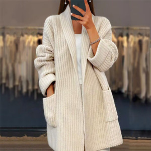 Cardigan tricoté oversize pour femmes et hommes, manches longues, manches lanternes, couleur unie, manteau décontracté d'hiver, poches brodées, ouverture sur le devant - Product Image 6