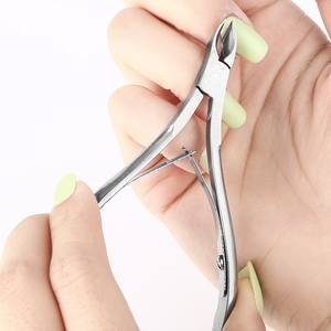 Coupe-ongles professionnel de salon en acier inoxydable de qualité supérieure, courbé, pour cuticules, avec logo personnalisé, à mâchoires larges, pour vente en gros - Product Image 6
