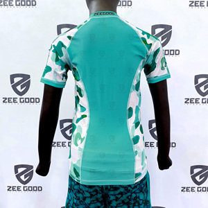 Maillot de bain une pièce pour femmes, manches courtes, rashguard pour la natation et le surf - Product Image 6