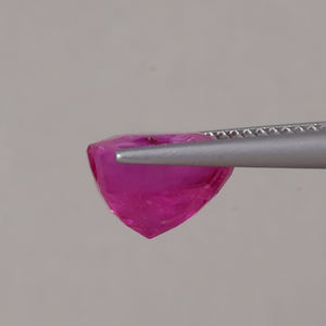 Venta al por Mayor de Rubí Rosa Natural, Gema Suelta de 5.31 Quilates, Corte Cojín 10x9.5mm, Grado AAA, Certificado IGI, para Joyería - Product Image 2