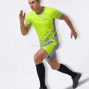 Vêtements de course de qualité supérieure, tissu respirant, vêtements de sport pour l'entraînement sur piste, les exercices et les événements de course - Product Image 6