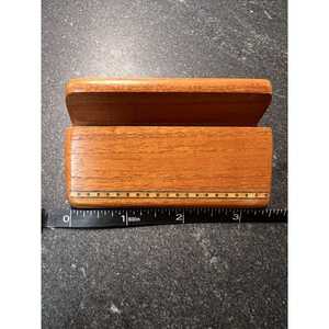 Porte-cartes de visite minimaliste en bois |   Support de bureau élégant en bois massif |   Organisateur de bureau - Product Image 3