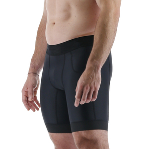 Shorts de compression sans couture en satin non tissé écologiques pour hommes, idéaux pour la gym, le fitness et la course à pied - Taille élastique de haute qualité, OEM - Product Image 5