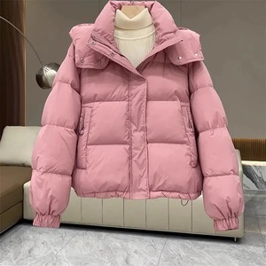 Veste matelassée décontractée de qualité supérieure Veste matelassée au design élégant pour femmes Veste d'hiver à capuche personnalisée en gros - Product Image 4