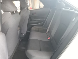Toyota C-HR 20, SUV hybride rechargeable, véhicule crossover à longue autonomie avec assistance électrique - Product Image 3