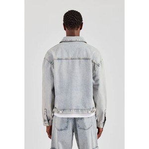 Men's Solid Wash Denim Jackets Fashion Men Cotton Jeans Jackets Casual Streetwear Fashion Vintage Button Denim Jacket - Product Image 4