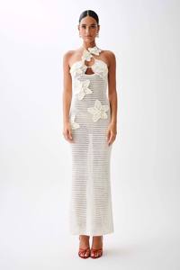 Robe longue en crochet fleuri pour femme, col halter, tenue de plage élégante, tricotée, moulante, pour les vacances d'été et les soirées - Product Image 4