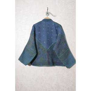 Manteau Kantha vintage pour femmes, veste indienne bohème en coton faite à la main, veste patchwork pour l'hiver - Product Image 5