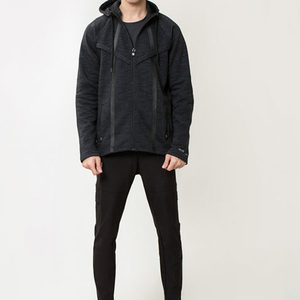 Veste à capuche noire entièrement zippée pour homme, avec empiècements contrastés et poches verticales zippées, vêtements de sport décontractés - Product Image 1