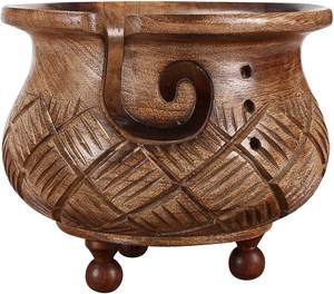 Bol à laine en bois massif fait main pour le tricot et le crochet |   Grand support à fil en bois sculpté avec motif tourbillonnant et trous de fixation - Product Image 1