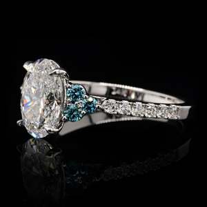 Bague en argent sterling S925 avec moissanite ovale de 2 carats couleur D VVS pour femme, bague de fiançailles et de mariage - Product Image 5