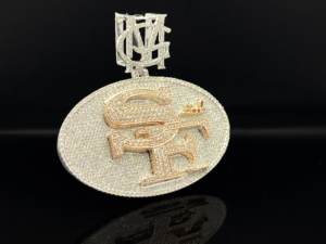 Colgante de Cresta Personalizado de Acero Inoxidable con Diamantes CZ Helados, Amuleto de Cristal Iced Out, Chapado en Rodio de Imitación, Estilo Hip Hop, Unisex - Product Image 3