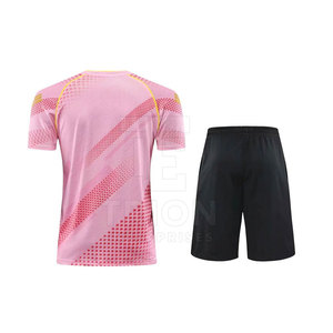 Uniforme de Fútbol Transpirable de Calidad de Exportación 2026, Uniforme de Fútbol de Tela Suave para Deportes de Equipo y Juegos al Aire Libre - Product Image 3